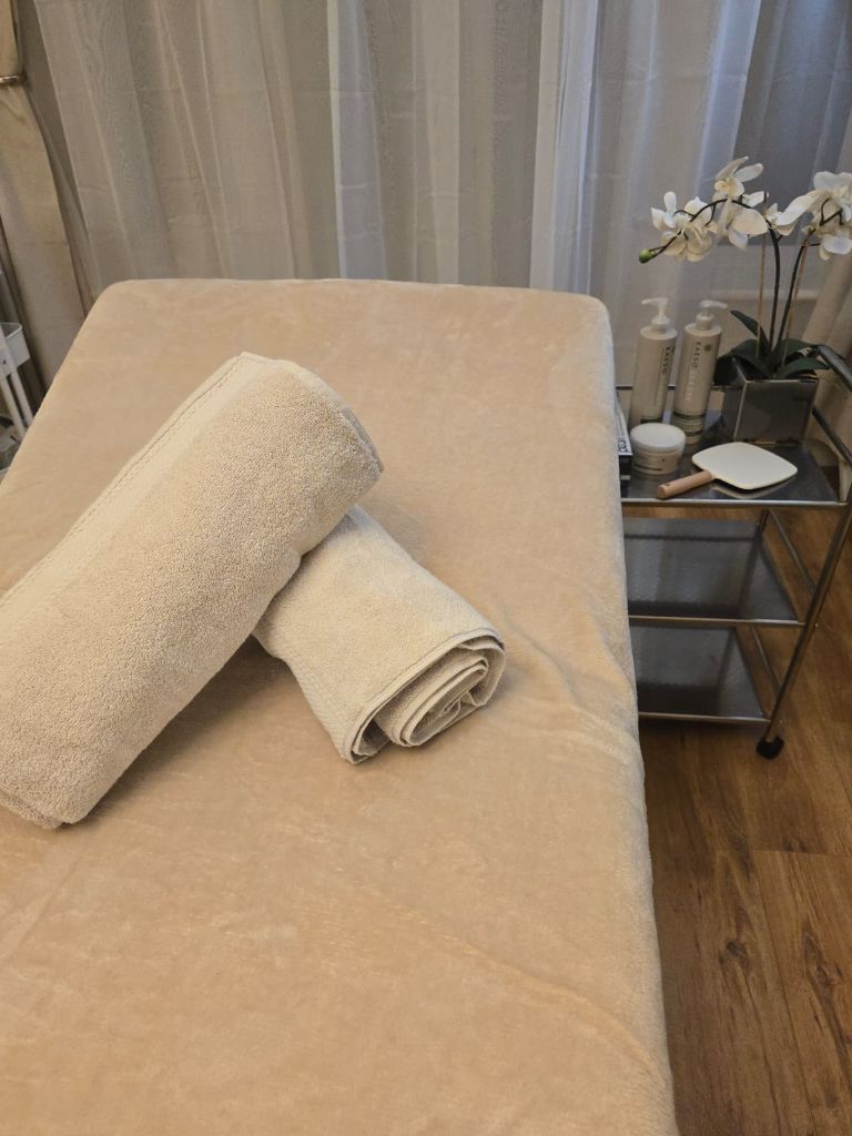 Detailed treatment room view